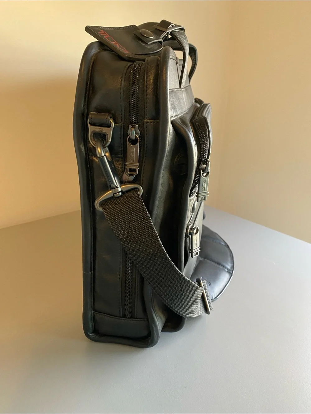 Tumi Black Leather Laptop Briefcase with Shoulder Strap